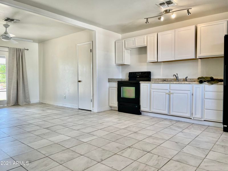 2609 W Mclellan Blvd, Phoenix, AZ 85017