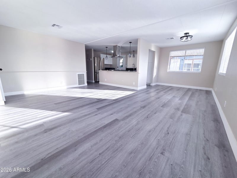 2609 W Southern Ave #109, Tempe, AZ 85282