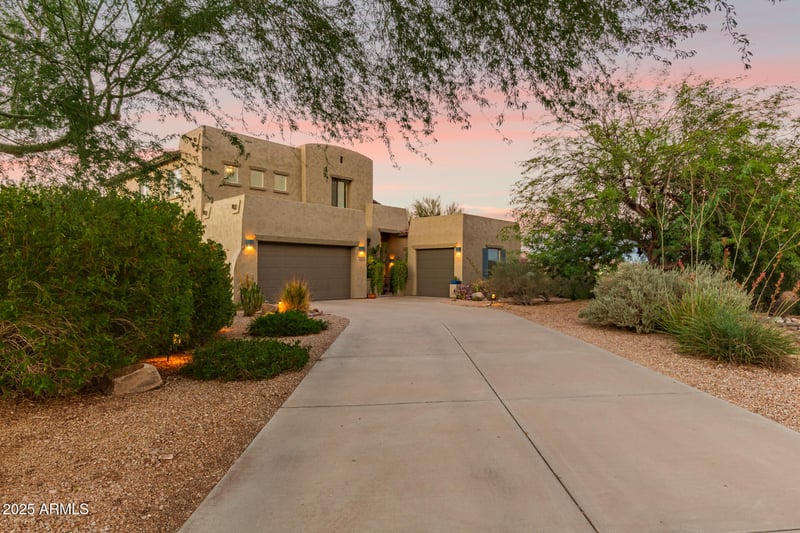 26099 83rd Dr, Peoria, AZ 85383