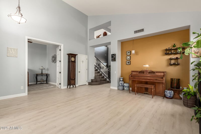 26099 83rd Dr, Peoria, AZ 85383