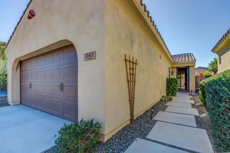 261 E Indigo Dr, Chandler, AZ 85286