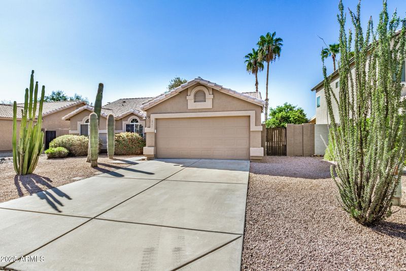 261 W Windsor Dr, Gilbert, AZ 85233