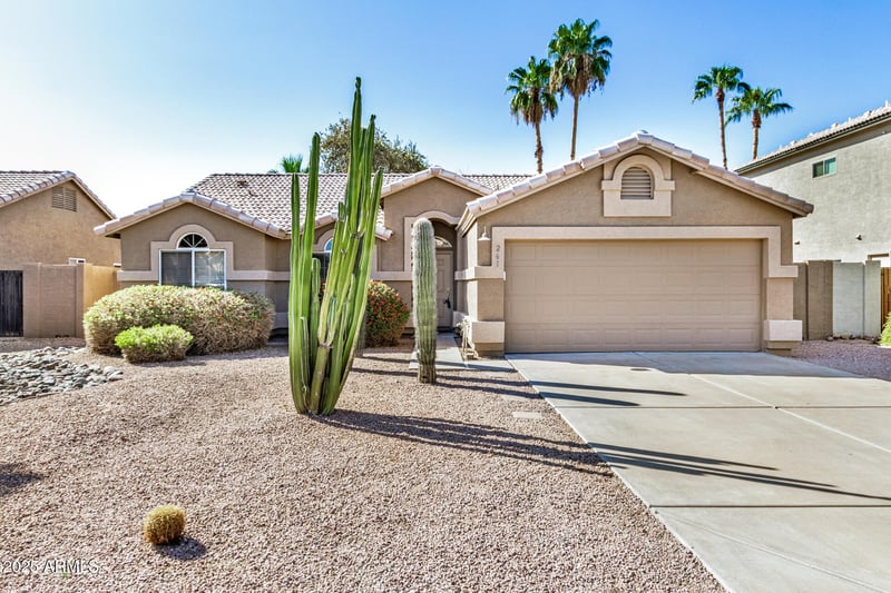 261 Windsor Dr, Gilbert, AZ 85233
