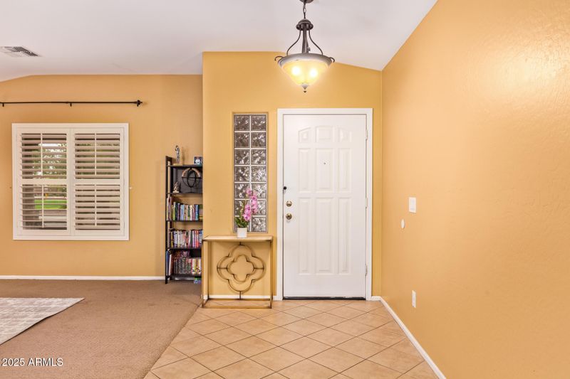 2610 E Leiber Ln, Phoenix, AZ 85024