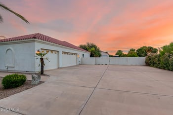 2610 Meadowview Dr, Gilbert, AZ 85298