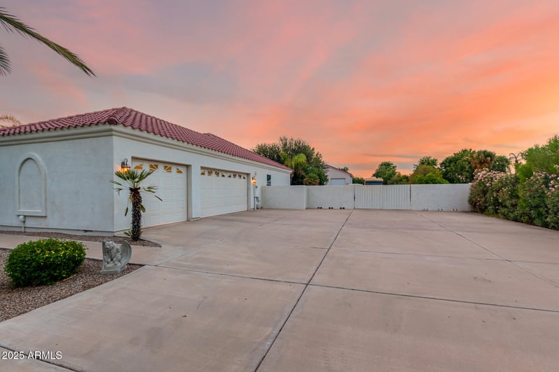 2610 Meadowview Dr, Gilbert, AZ 85298