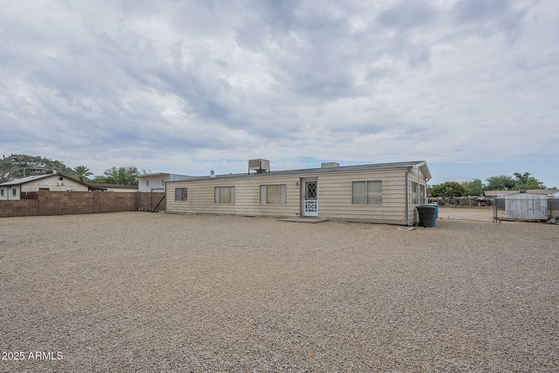 2610 Tonto Ln, Phoenix, AZ 85050