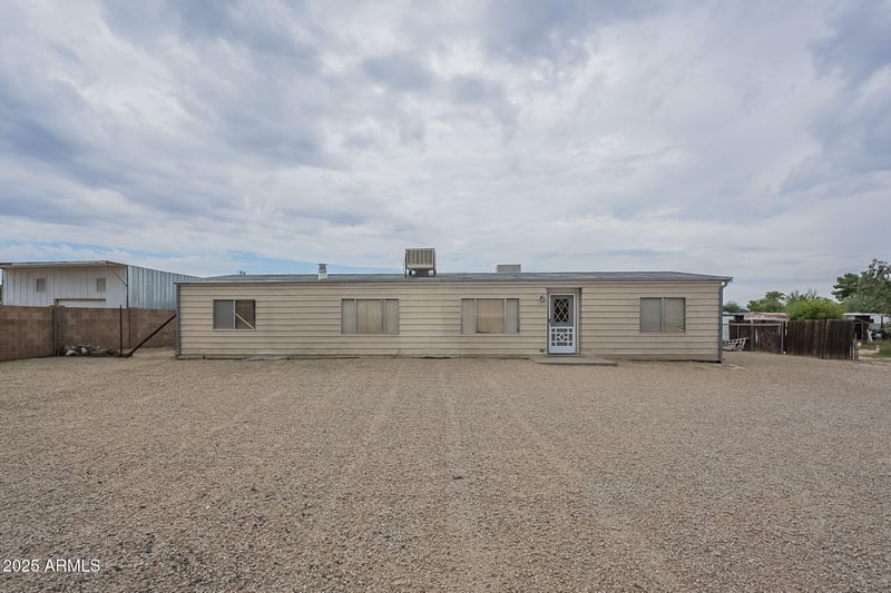 2610 Tonto Ln, Phoenix, AZ 85050