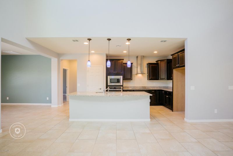 2610 W Gray Wolf Trl, Phoenix, AZ 85085