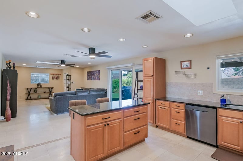 2611 Cheryl Dr, Phoenix, AZ 85028