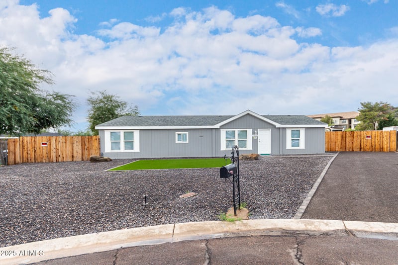 2611 E Marco Polo Rd, Phoenix, AZ 85050