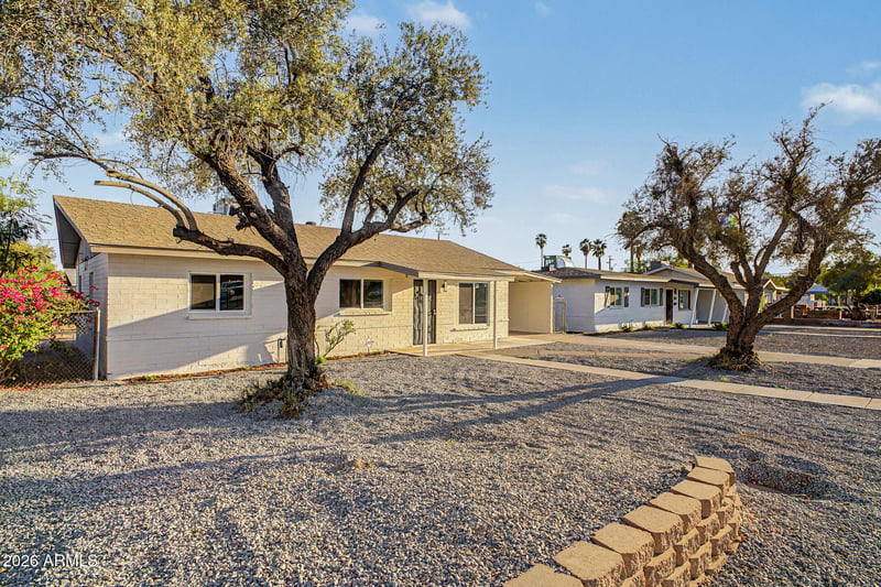 2611 Osborn Rd, Phoenix, AZ 85017