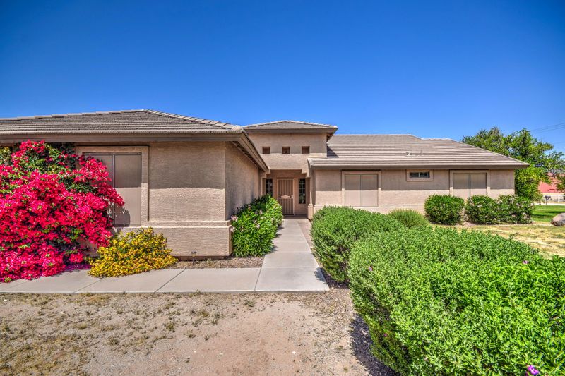 26110 S Grapefruit Dr, Queen Creek, AZ 85142