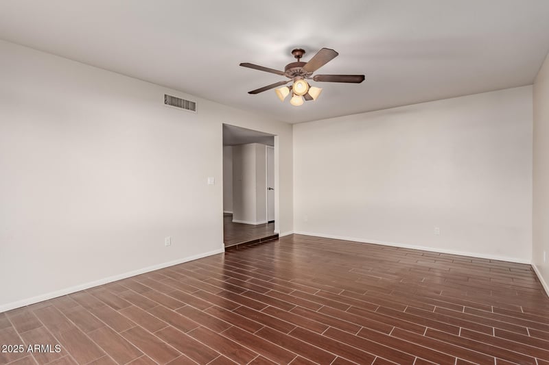 2612 Azalea Dr, Tempe, AZ 85282