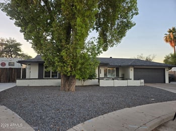 2612 Osage Cir, Mesa, AZ 85202