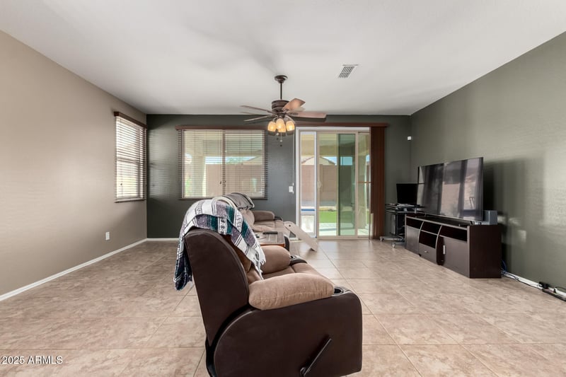 26123 Oraibi Dr, Buckeye, AZ 85396