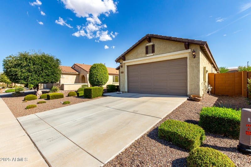 26123 Oraibi Dr, Buckeye, AZ 85396