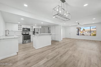 2613 E Michigan Ave, Phoenix, AZ 85032