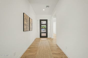 2613 E Virginia Cir, Mesa, AZ 85213