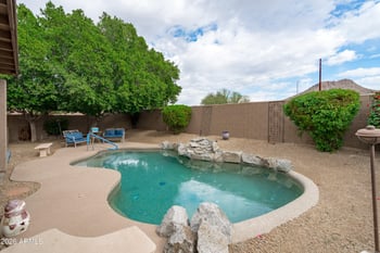 26131 67th Dr, Peoria, AZ 85383