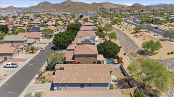 26131 67th Dr, Peoria, AZ 85383