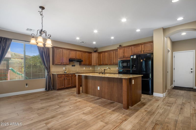 2614 Carob Dr, Gilbert, AZ 85298