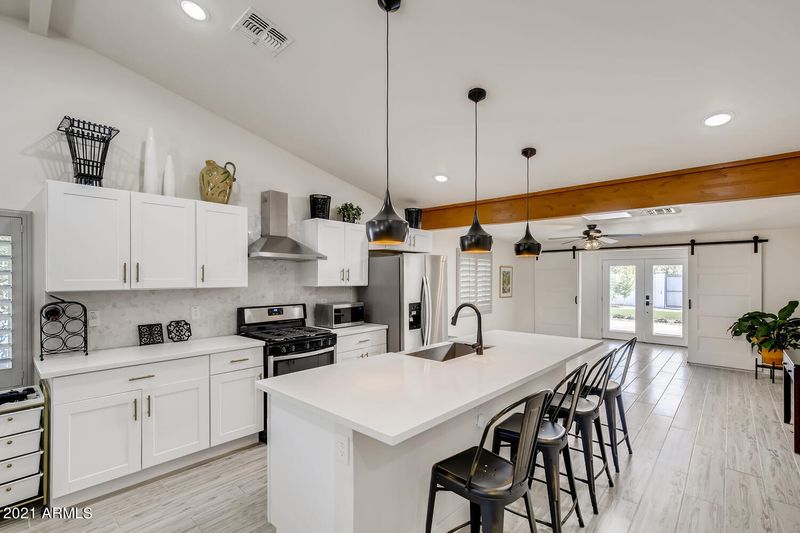 2615 E Fairmount Ave, Phoenix, AZ 85016