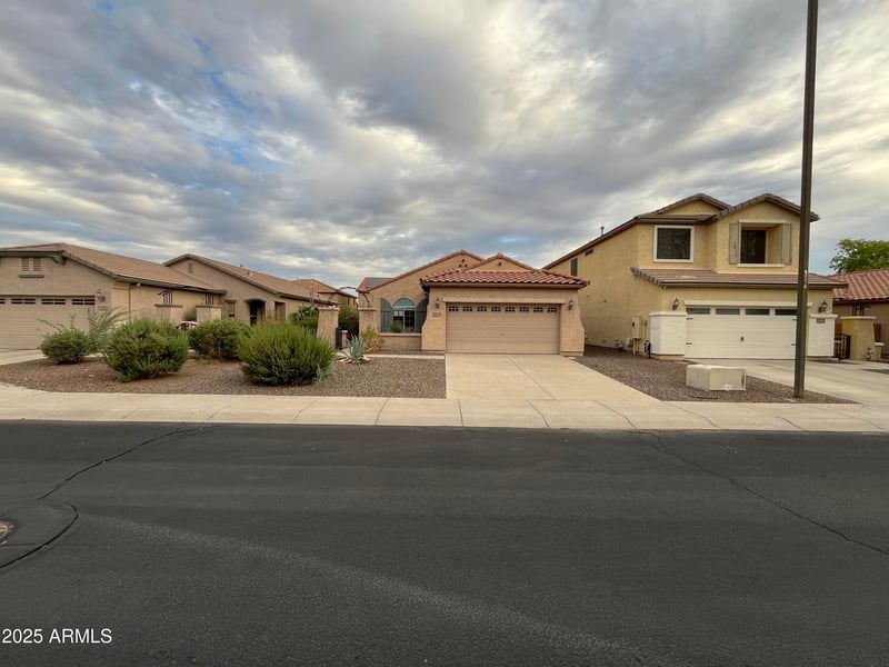 26150 Burnett Rd, Buckeye, AZ 85396