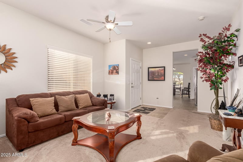 26157 W Runion Dr, Buckeye, AZ 85396