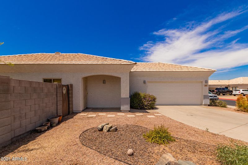 2617 E Sunland Ave, Phoenix, AZ 85040
