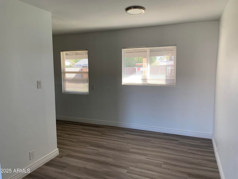 2617 Osborn Rd, Phoenix, AZ 85017