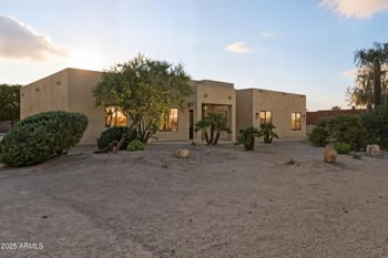2617 W Desert Hills Dr, Phoenix, AZ 85086