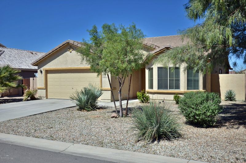 2618 E Desert Rose Trl, San Tan Valley, AZ 85143