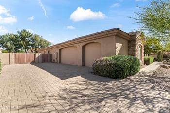 2618 E Locust Dr, Chandler, AZ 85286