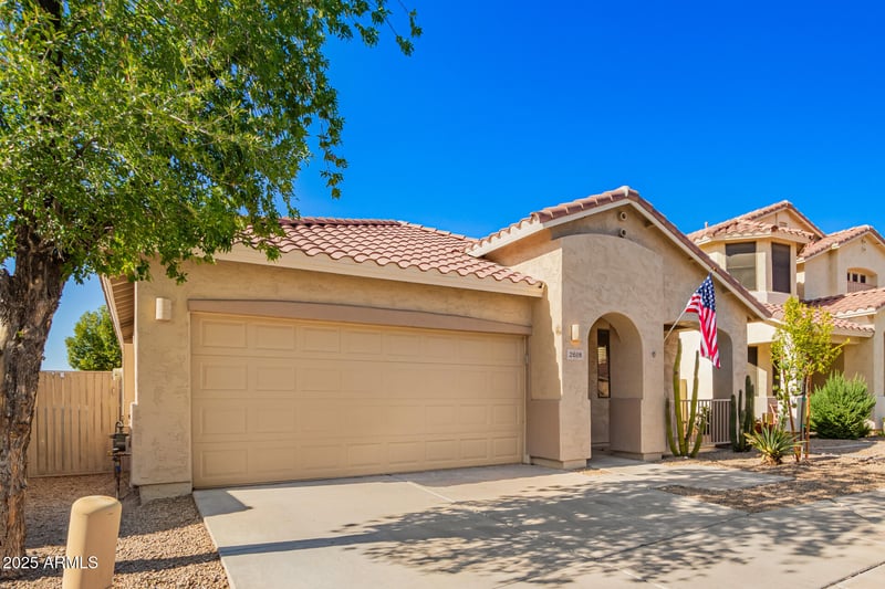 2618 Fremont Rd, Phoenix, AZ 85042