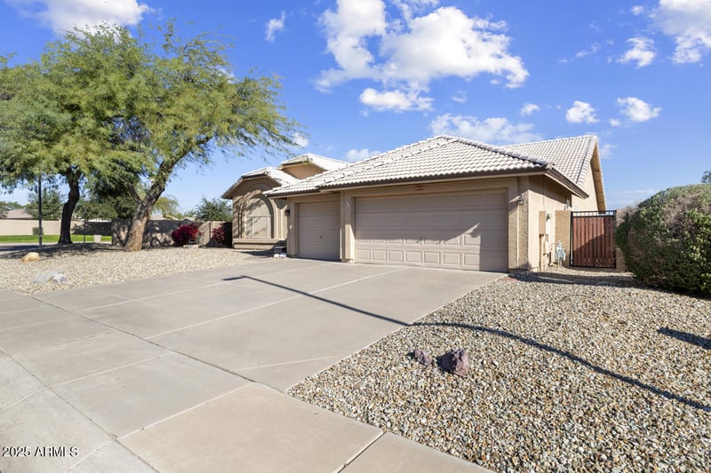 2619 133rd Ave, Goodyear, AZ 85395