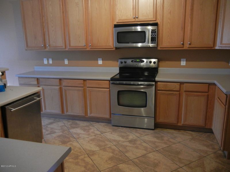 2619 W Carson Rd, Phoenix, AZ 85041