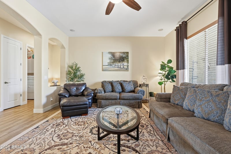 262 167th Ln, Goodyear, AZ 85338