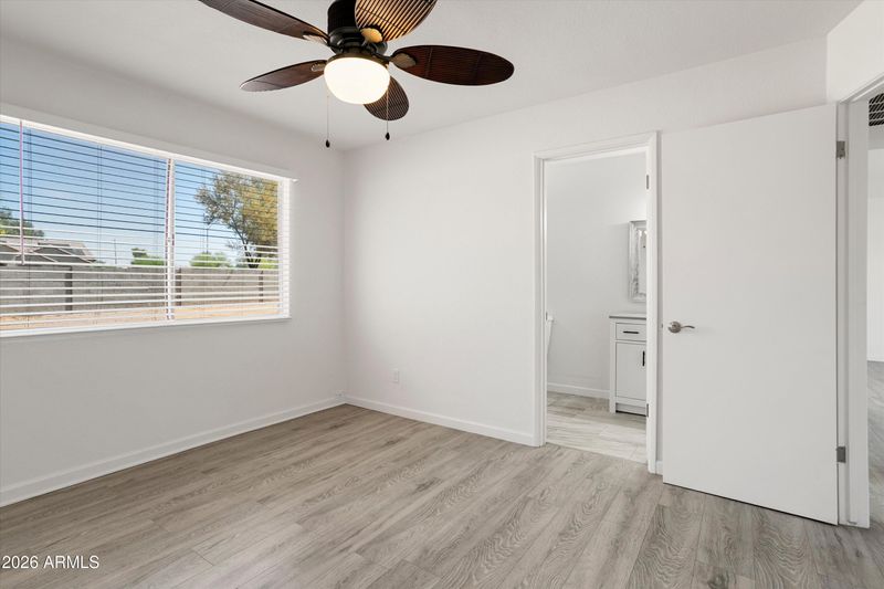 2620 E Villa Theresa Dr, Phoenix, AZ 85032