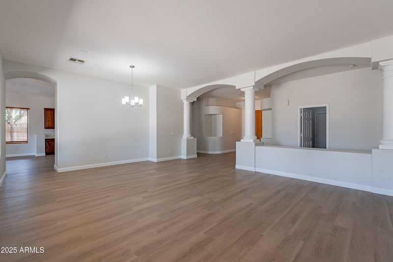 2620 Piedmont Rd, Phoenix, AZ 85041