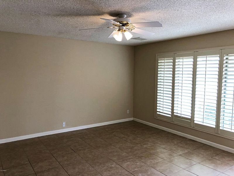 2620 W Corrine Dr, Phoenix, AZ 85029