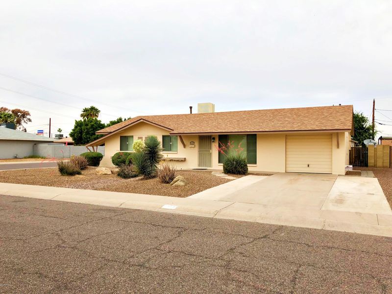 2620 W Corrine Dr, Phoenix, AZ 85029