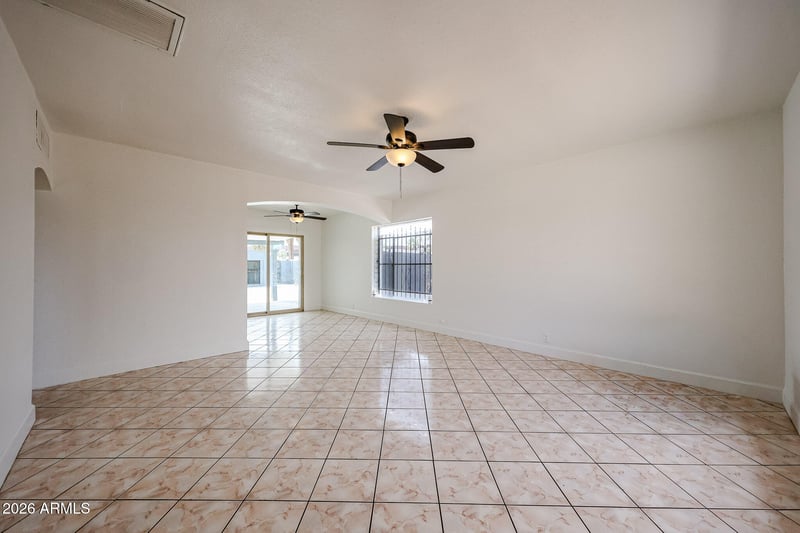 2621 W Avalon Dr, Phoenix, AZ 85017