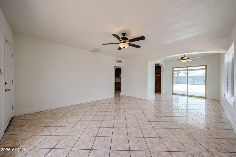 2621 W Avalon Dr, Phoenix, AZ 85017