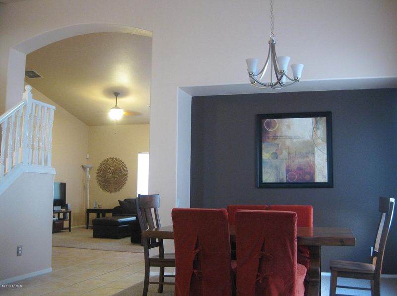26214 N Hackberry Dr, Phoenix, AZ 85083