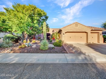 26217 56th Dr, Phoenix, AZ 85083