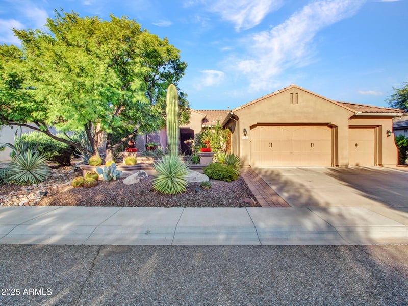 26217 56th Dr, Phoenix, AZ 85083
