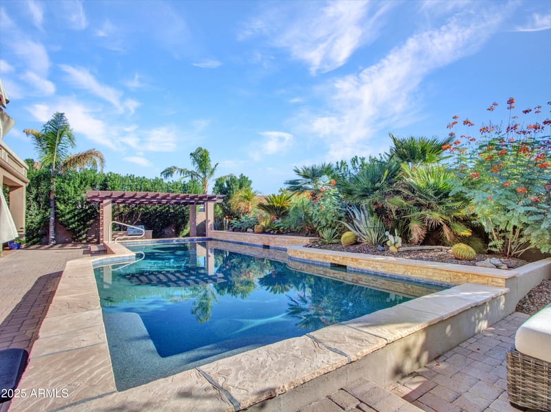 26217 56th Dr, Phoenix, AZ 85083