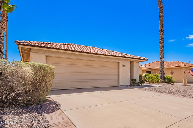 26217 Sherbrook Dr, Sun Lakes, AZ 85248