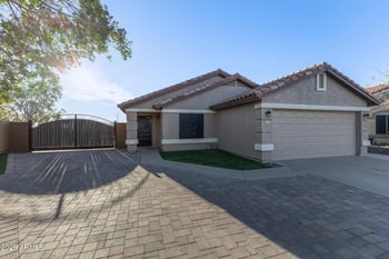 2622 Arizona Rd, Apache Junction, AZ 85119